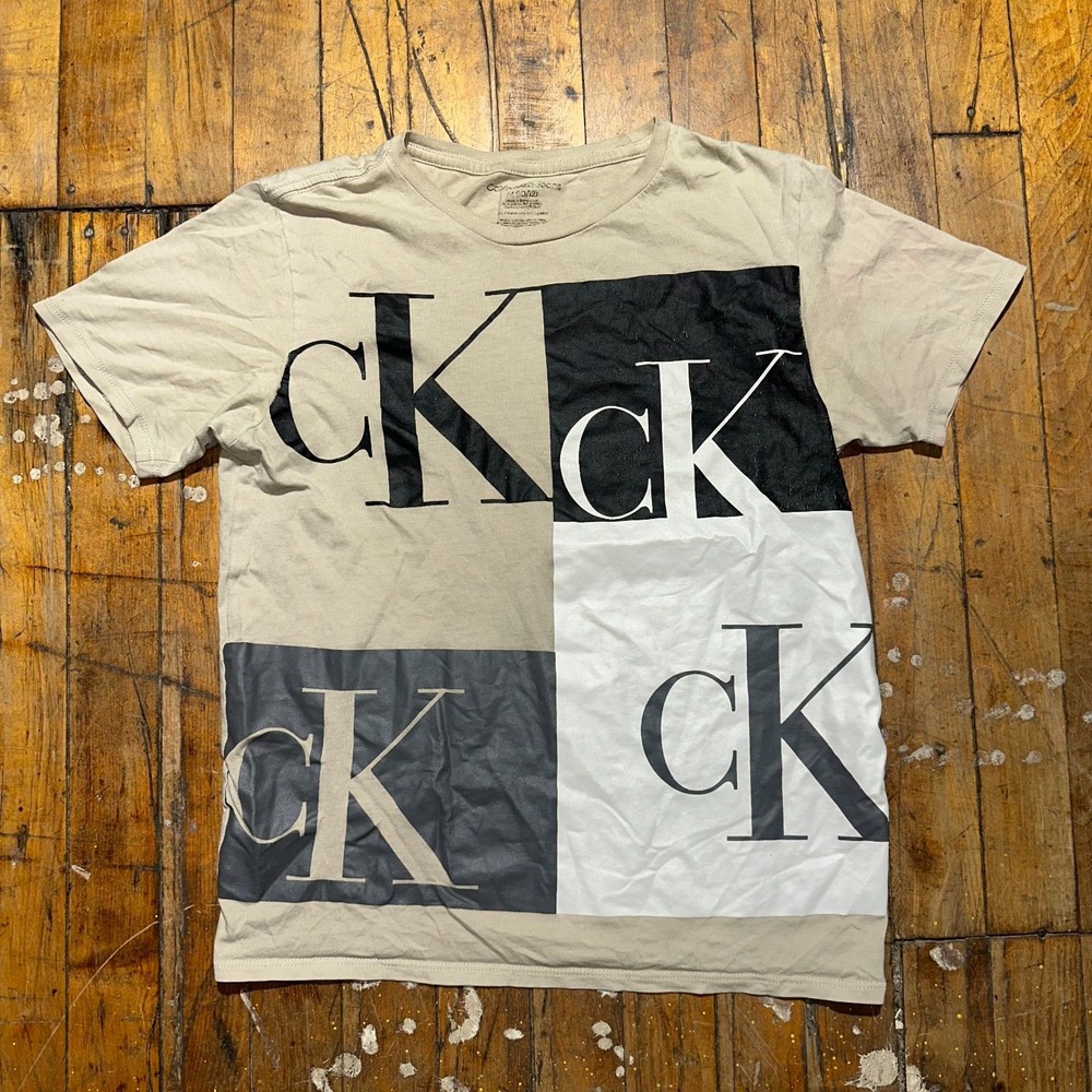 Calvin Klein Jeans Tee Shirt Boy 10/12 Beige Graphic Logo Short Sleeve Crew Neck